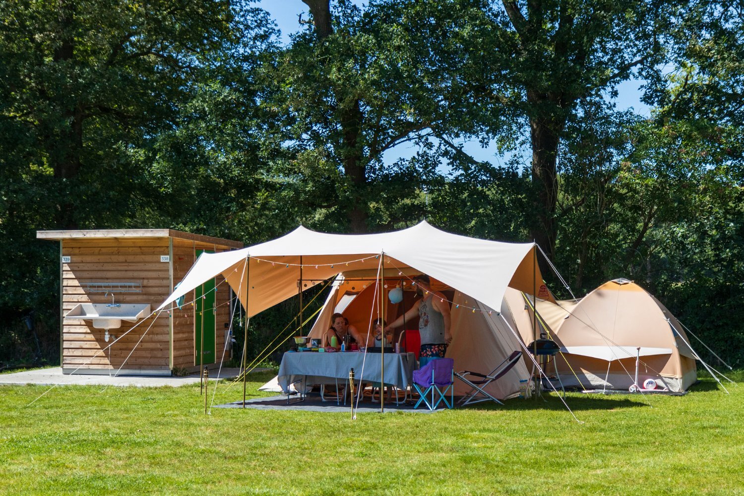 Kampeerplaats privé sanitair